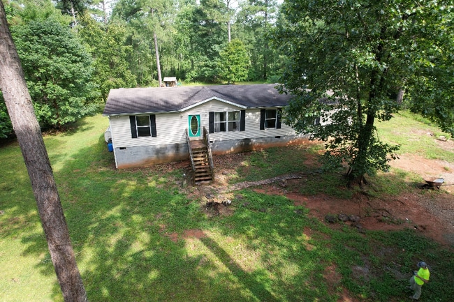Building Photo - 23550 Cutbank Rd