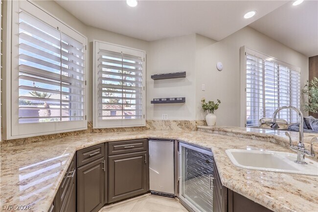 Building Photo - 7520 Captains Harbor Dr