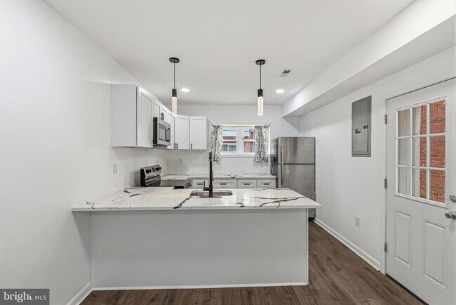 Building Photo - 2719 N 47th St