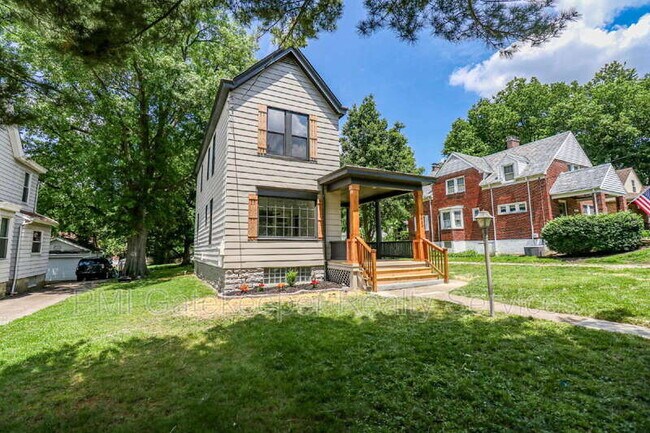 Building Photo - 3020 Daytona Ave