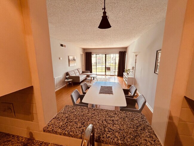 Building Photo - 2050 Oleander Blvd