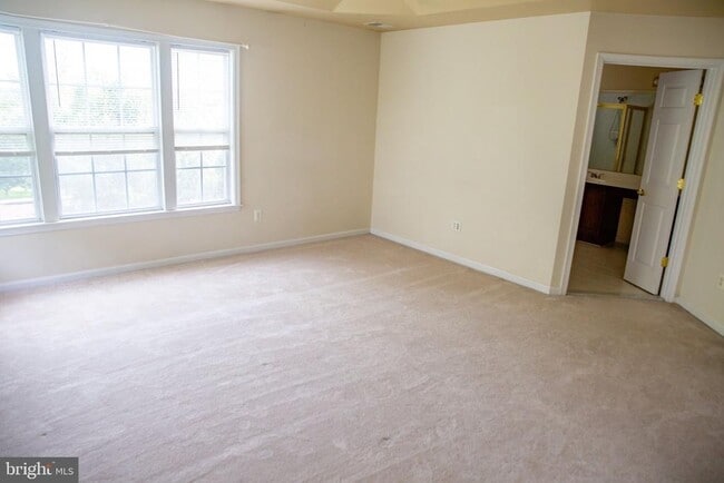 Building Photo - 43022 Rundle Terrace