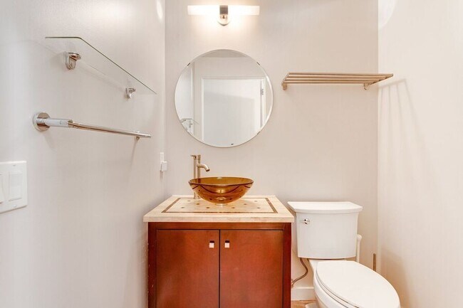 Building Photo - 1125 11th St NW