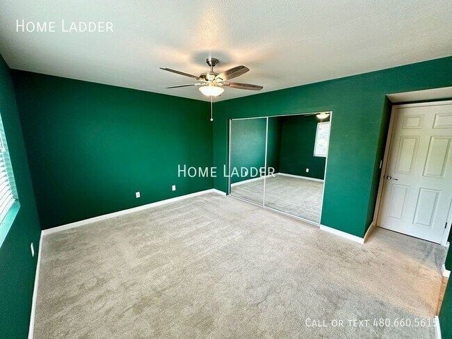 Building Photo - 1256 N 85th Pl