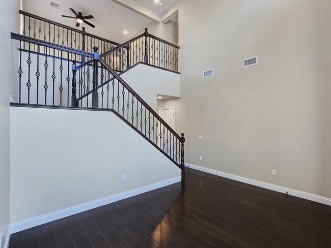 Building Photo - 10667 Harvest Green Way