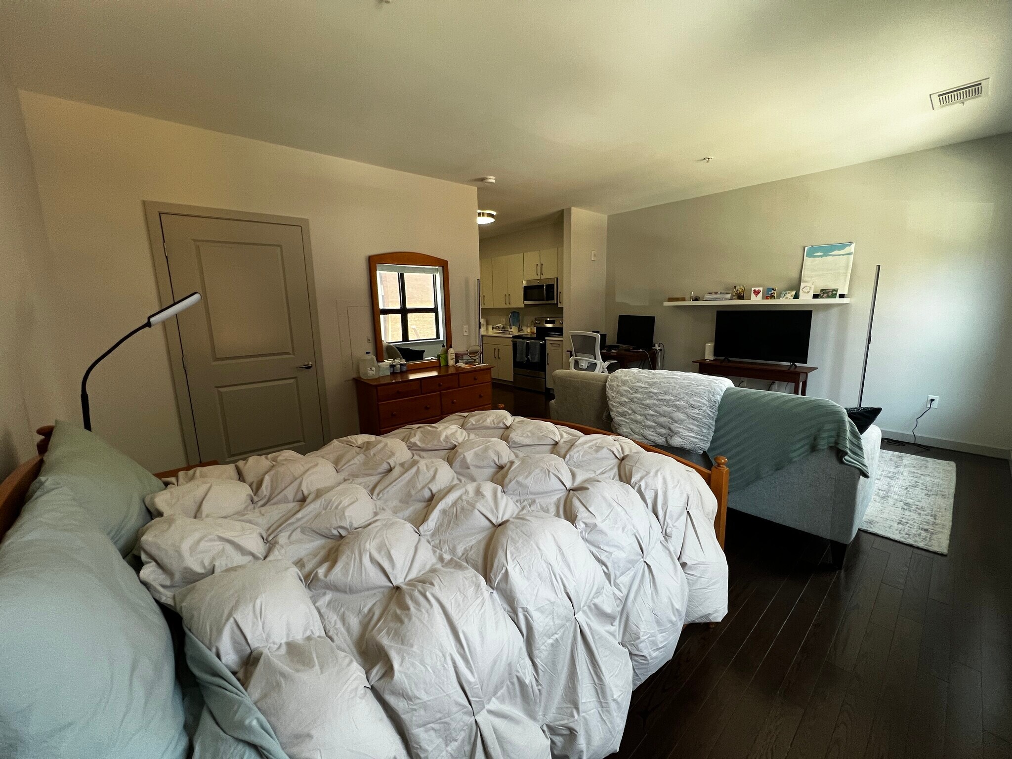 Building Photo - 44 Marion St