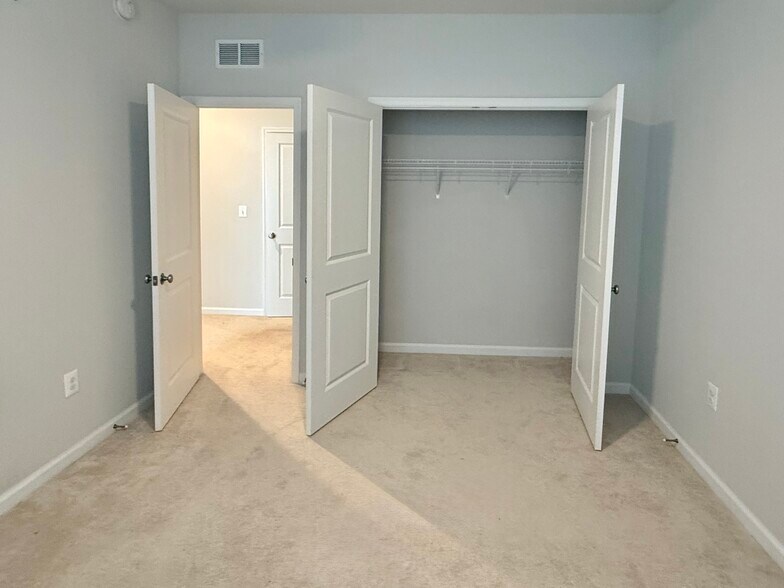 Building Photo - 803 Haversack Hunt Way