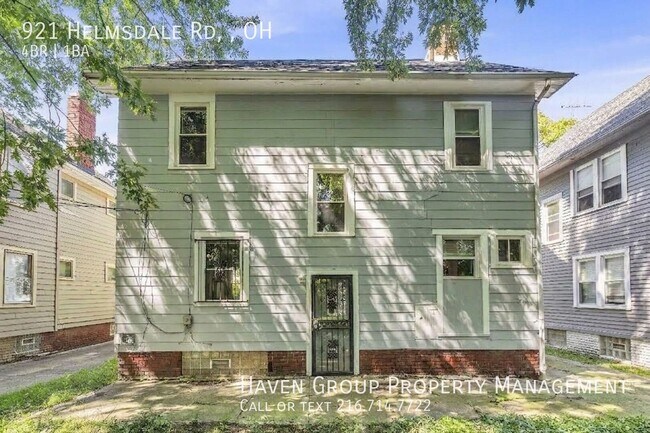 Building Photo - 921 Helmsdale Rd