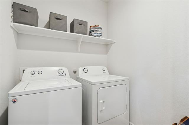 Building Photo - 421 Houndstooth Dr