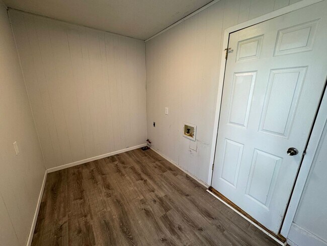 Building Photo - 4-Bedroom Home for Rent in Copperas Cove