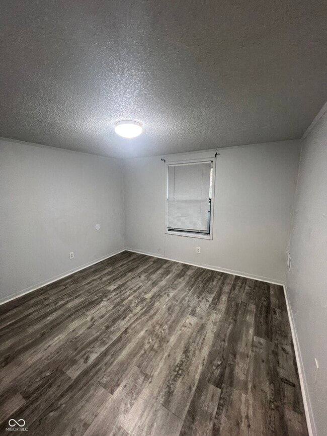 Building Photo - 2000 Indianapolis Rd