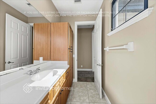 Building Photo - 6260 Parmeron Ln