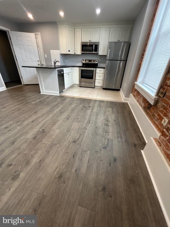 Building Photo - 13 N 4th Ave