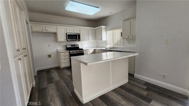 Building Photo - 1496 Dusty Hill Rd