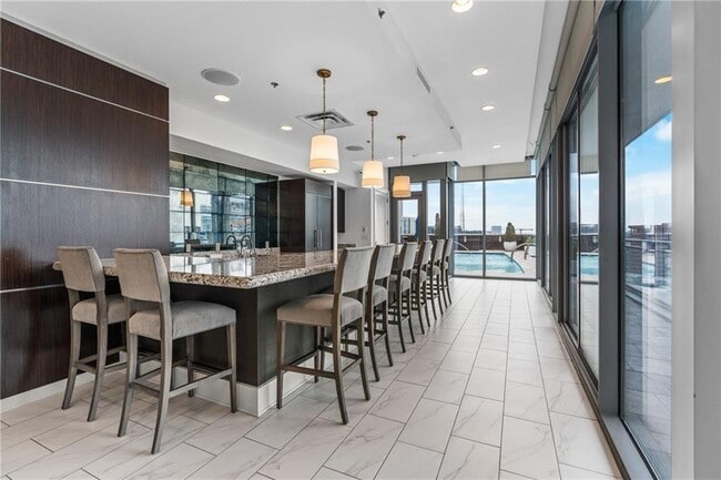 Building Photo - 1065 Peachtree St NE