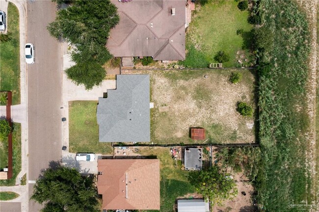 Building Photo - 502 Thornwood Dr