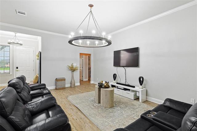 Building Photo - 342 W Huffman St