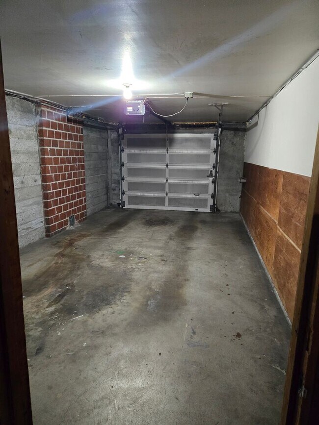 Building Photo - 266