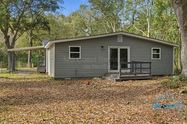 Building Photo - 1528 Ladnier Rd