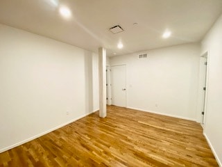 Building Photo - 112 SE 4th St