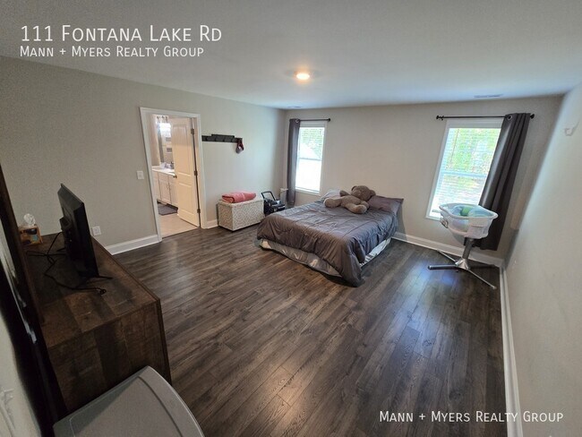 Building Photo - 111 Fontana Lake Rd