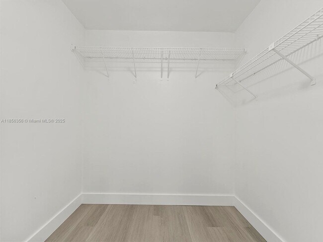 Building Photo - 13870 SW 62nd St