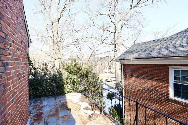 Building Photo - 4007 Park Ave