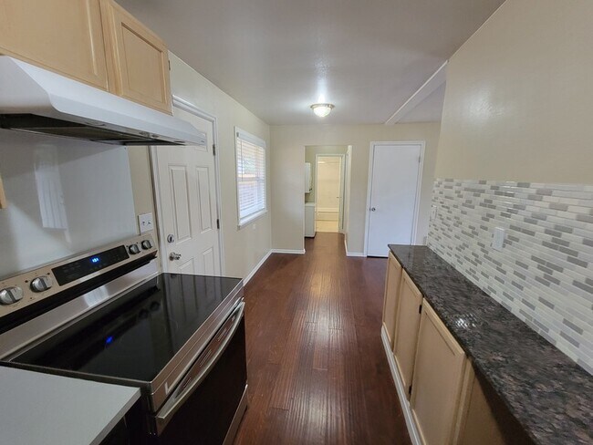 Building Photo - 15108 Washington Ave SW