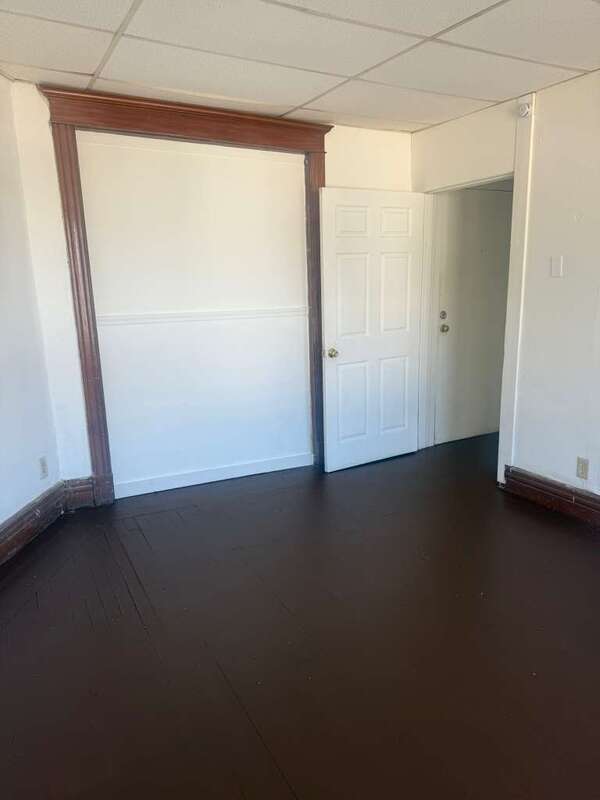 Building Photo - 476 Hudson Ave