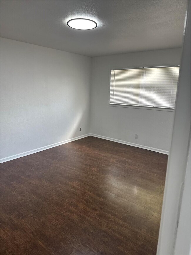 Building Photo - 2862 NW 55th Ave