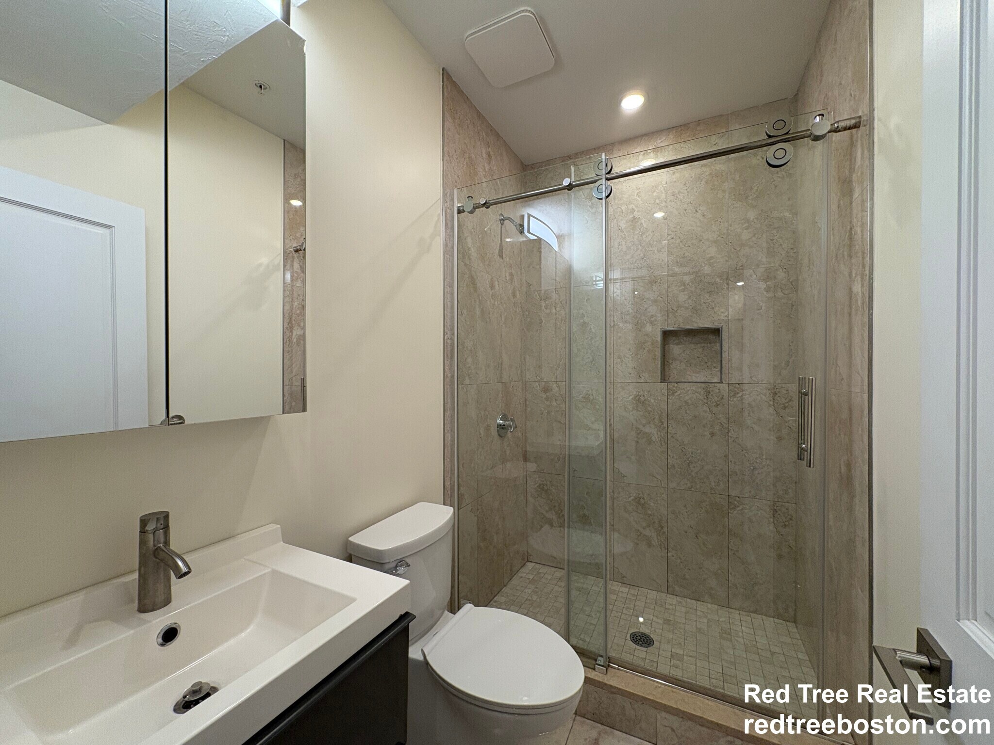 Building Photo - 1616 Beacon St