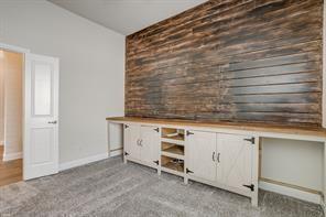 Building Photo - 225 Palmerston Dr