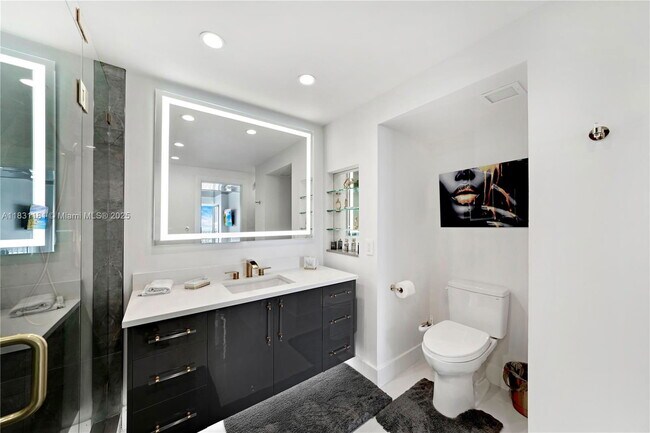 Building Photo - 4020 Galt Ocean Dr