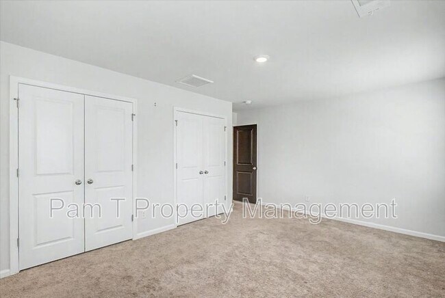 Building Photo - 140 Birch Cir