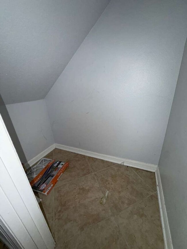 Building Photo - Beautiful 2BR/2.5BA Condo with Resort-Style Amenities