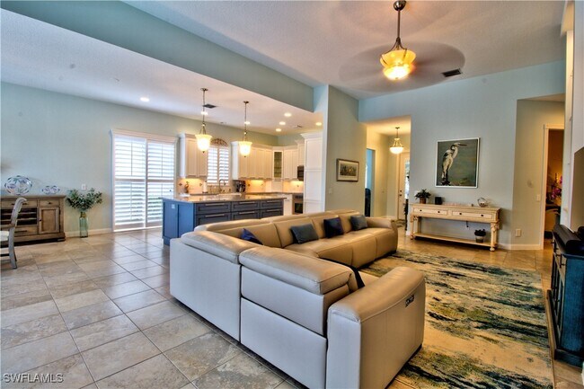 Building Photo - 7931 Valentina Ct