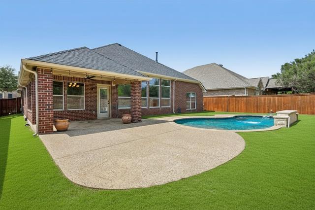 Building Photo - 8330 Elena Dr