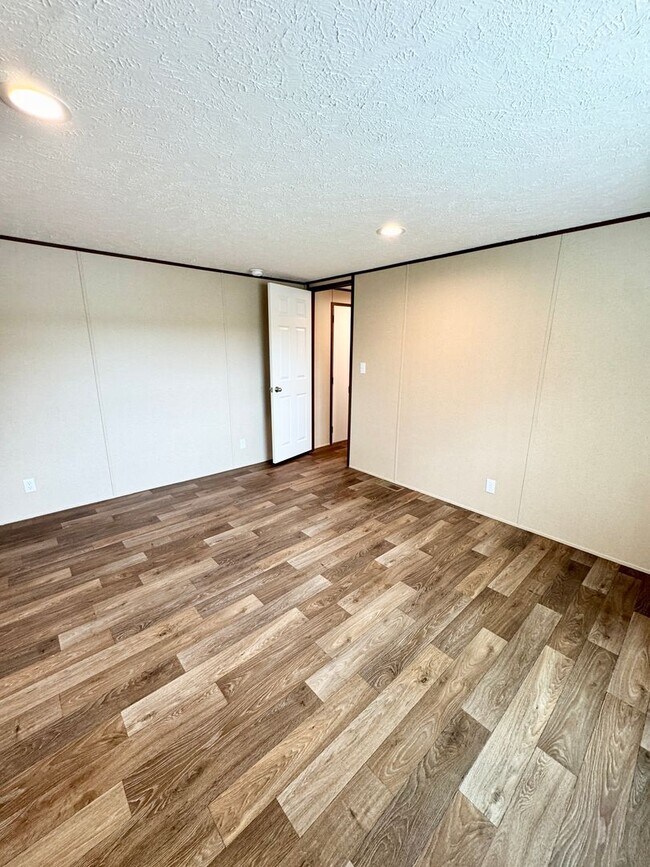 Building Photo - 3 Bedroom, 2 Bath in Aynor - off Edwards Rd!
