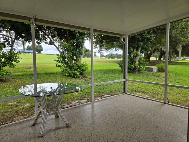 Building Photo - Golf Course Views in The Villages