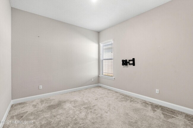 Building Photo - 131 Vly Fls Wy