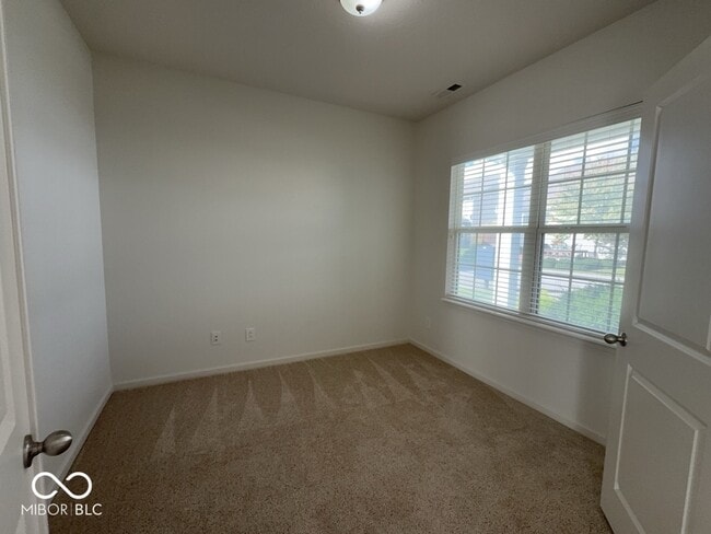 Building Photo - 5860 Crowley Pkwy