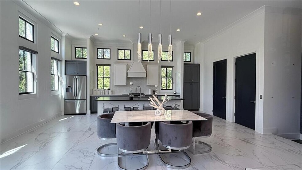 Building Photo - 11650 Folia Cir