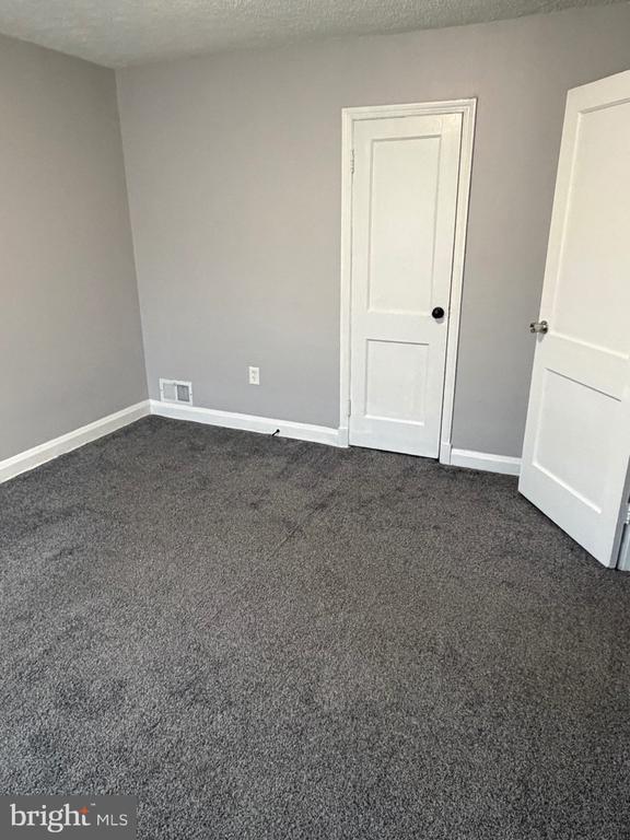 Building Photo - 1922 Frames Rd