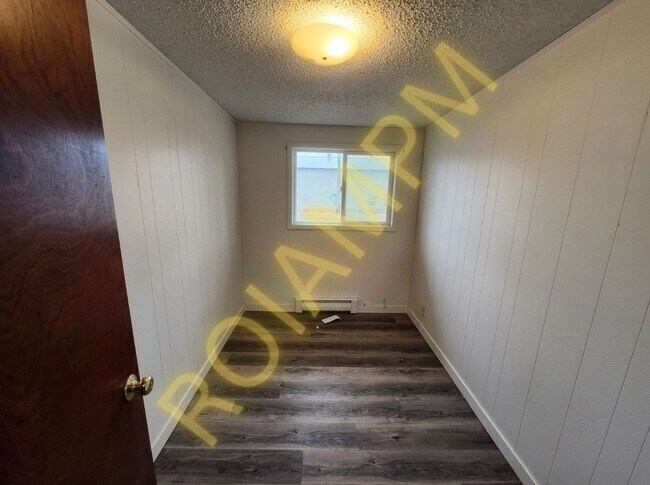 Building Photo - 125/127/129 Main Street