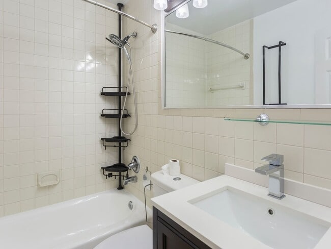 Building Photo - Charming 2BR/2BA Condo Near U Street with Modern Finishes and Prime Location