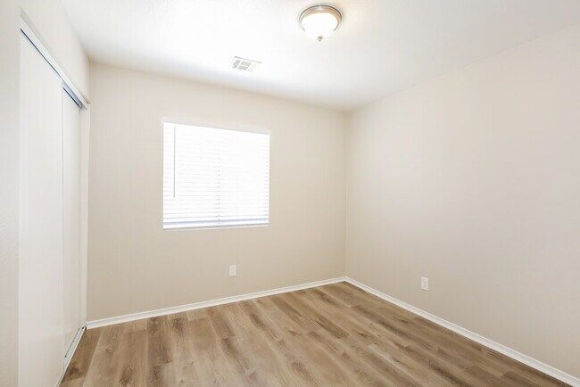 Building Photo - 412 Rancho Del Mar Way