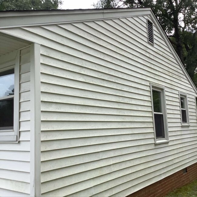 Building Photo - 1525 Tucker St