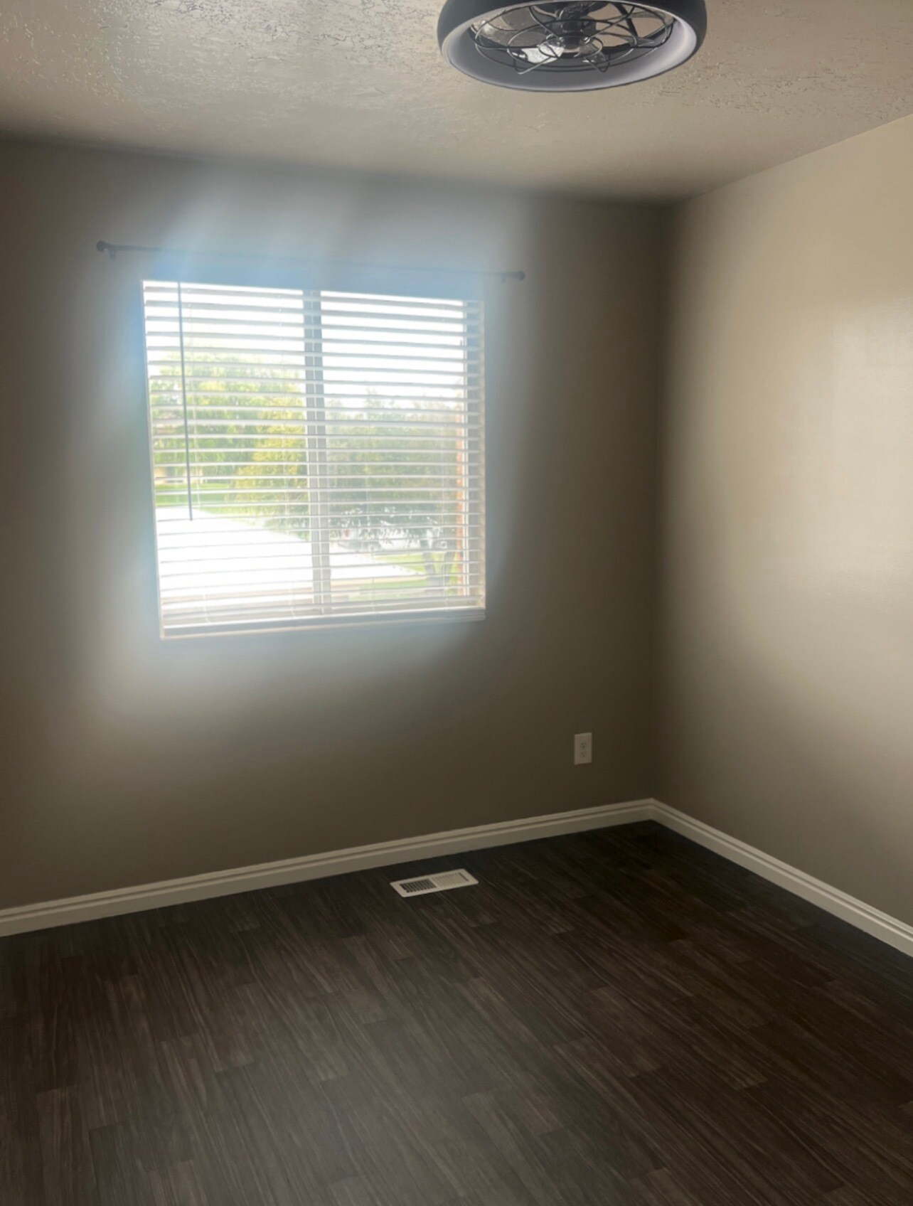 Second bedroom - 1583 S 1000 E