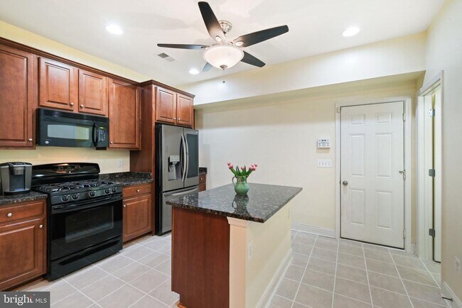 Building Photo - 308 Orchard Ridge Dr