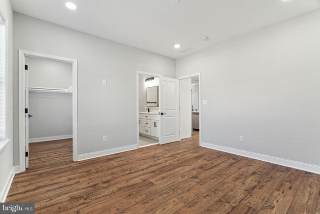 Building Photo - 48 Evergreen Ln